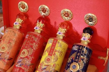 广州回收茅台百年珍藏纪念酒